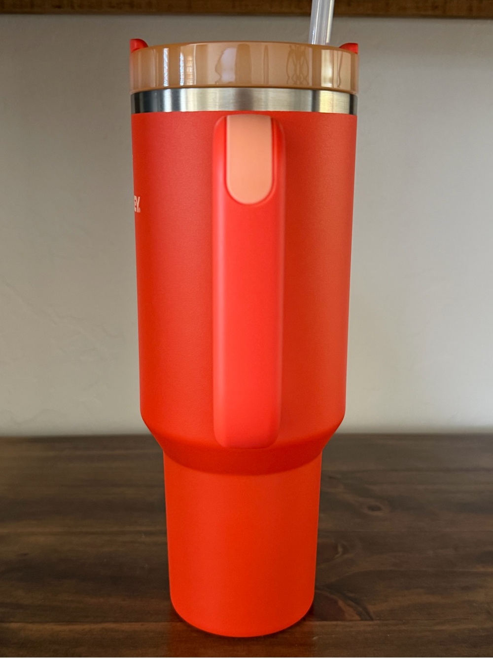 Stanley Quencher 40oz with custom dyed lid - Picture 4 of 4